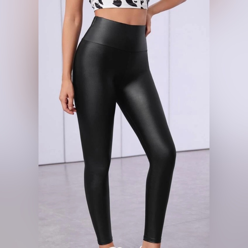 NWOT faux leather high stretch pull-up leggings